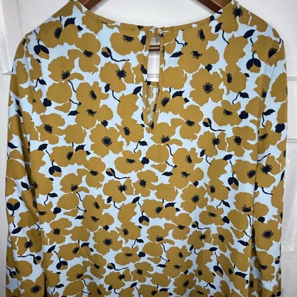 Le Lis Floral Print Silky Slip Dress - Picture 6 of 11